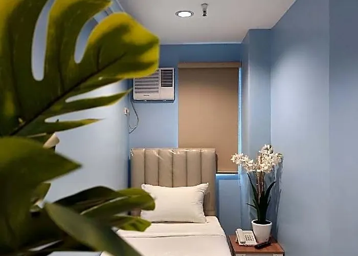 Glory Cubao Hotel
