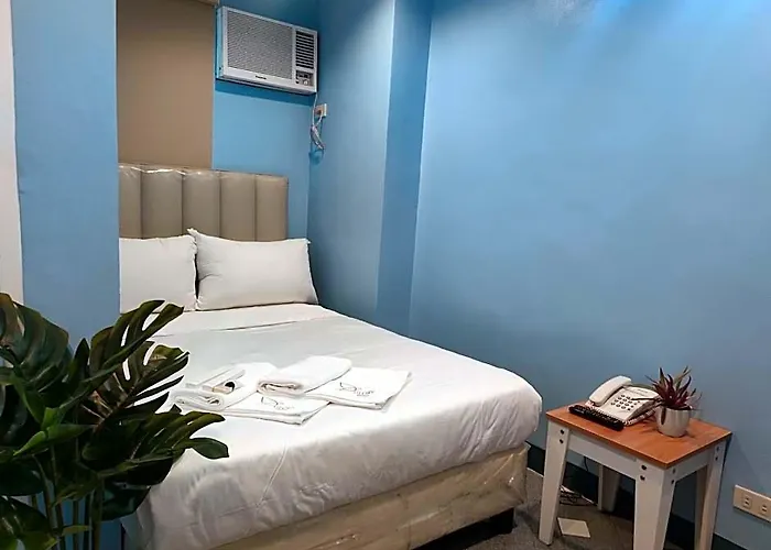 Hotel Glory Cubao 2*